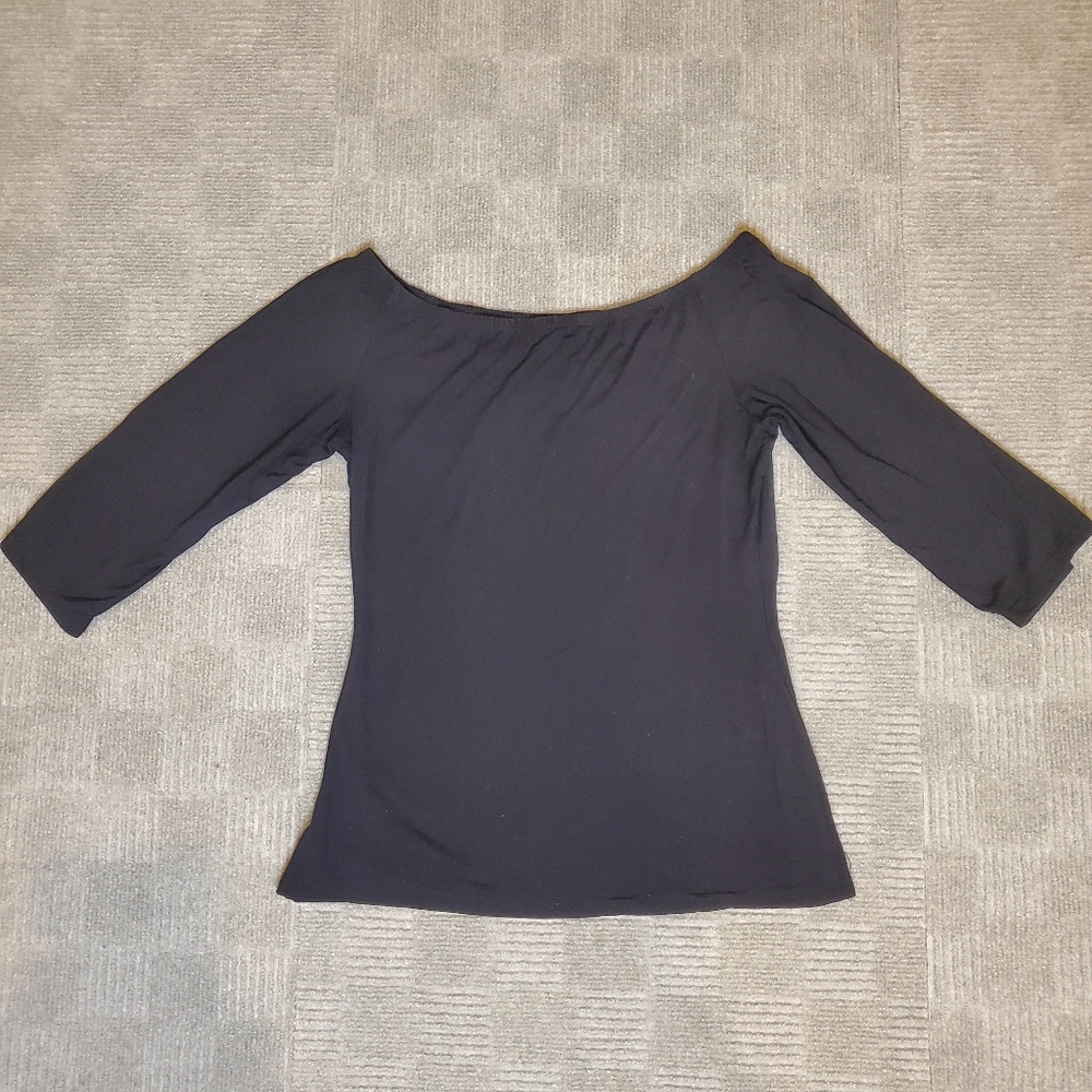 Off-theShoulder Top